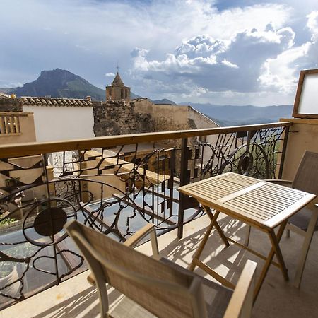 Hotel Poeta Jorge Manrique Segura de la Sierra Zewnętrze zdjęcie