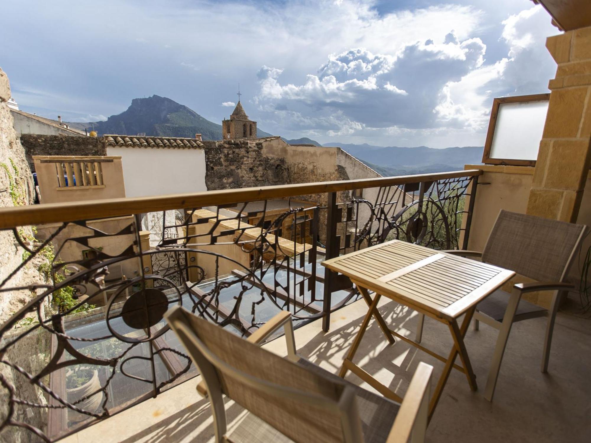 Hotel Poeta Jorge Manrique Segura de la Sierra Zewnętrze zdjęcie
